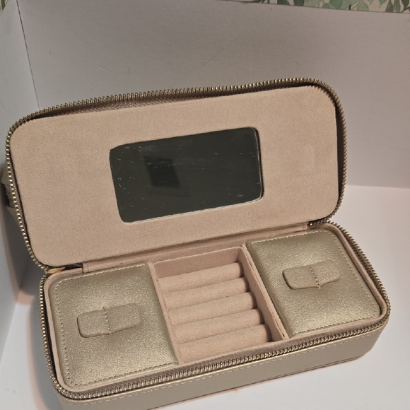 Beige Cosmetic and Jewelry  Pouch - Picture 3 of 12